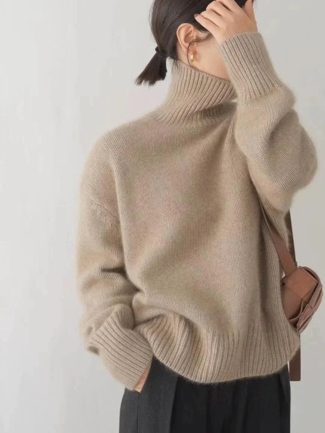Larine | Pulover s turtleneckom
