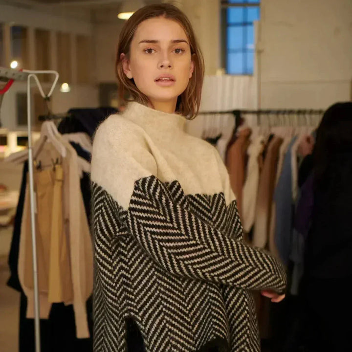 Imani | Udoben pulover z visokim ovratnikom