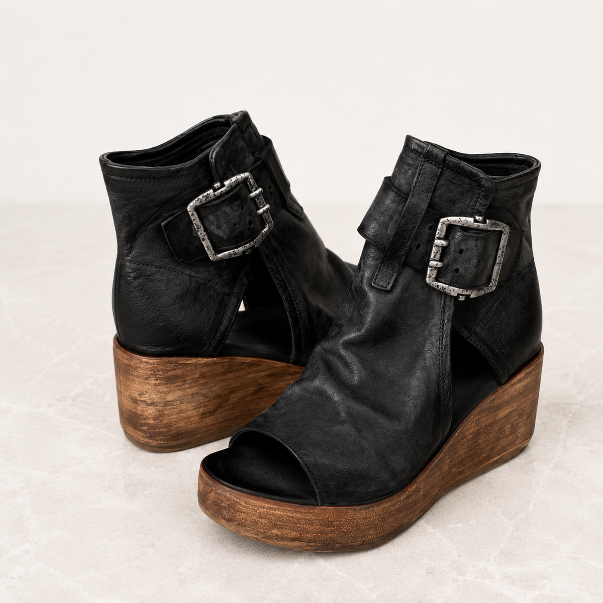 CHIC SANDALS WIG FOR WOMEN