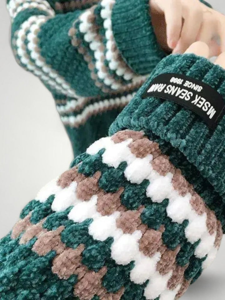 Neele | Eleganten pulover s ovratnikom za zimske dni