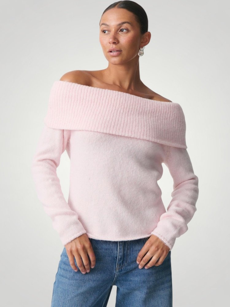 Oda | Eleganten pulover z Off-Shoulder dizajnom