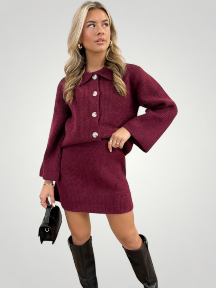 Dagrun | Eleganten komplet s srajco in A-linijskim krilom za dame