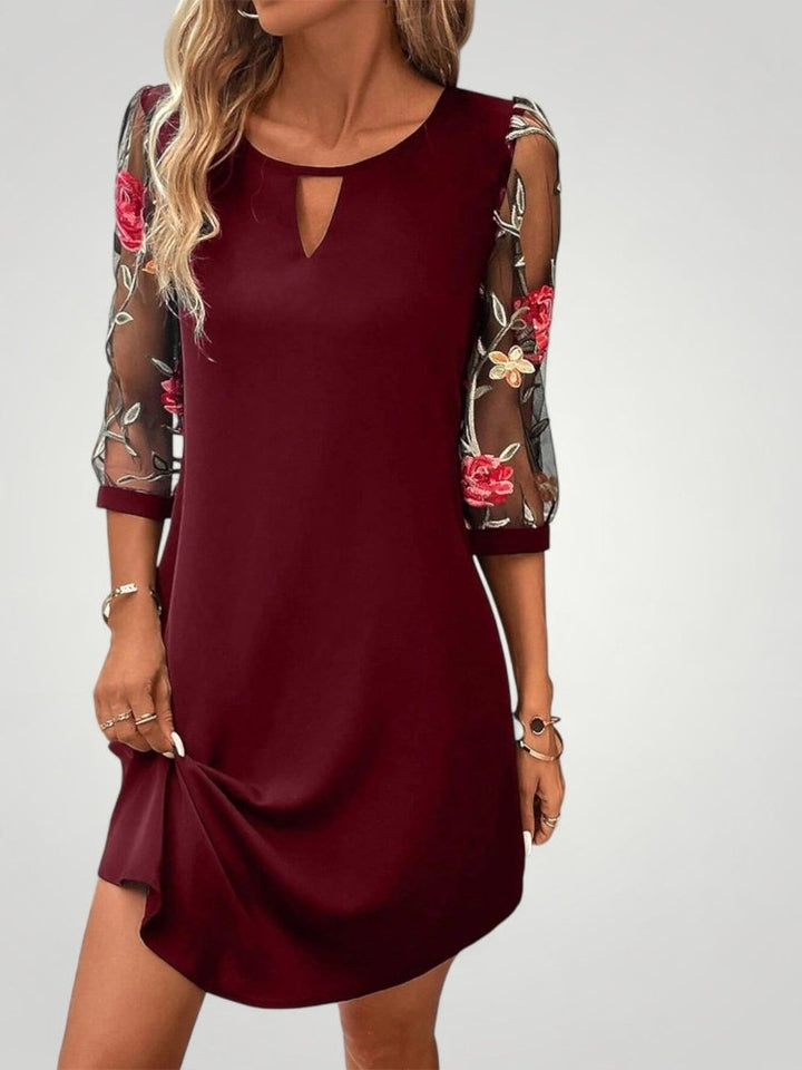 Felina | Elegantna minikleka s prosojnimi rokavi